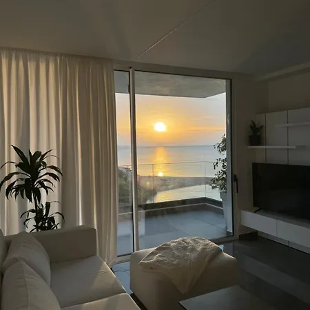 Bl Newly Built 30m From Appartement Saranda