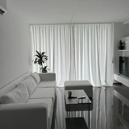 Bl Newly Built 30m From Appartement