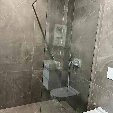 Bl Newly Built 30m From * Саранда