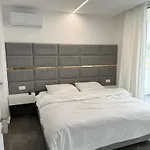 Bl Newly Built 30m From * Saranda