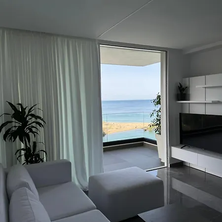 Bl Newly Built 30m From Apartment