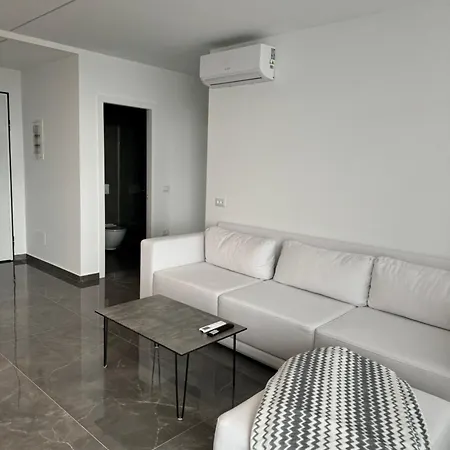 Apartment Bl Newly Built 30m From Sarande