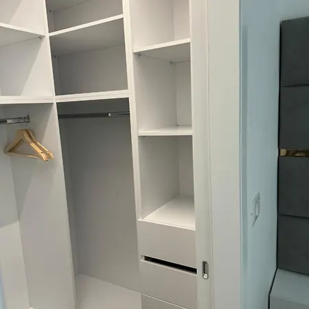 Bl Newly Built 30m From *