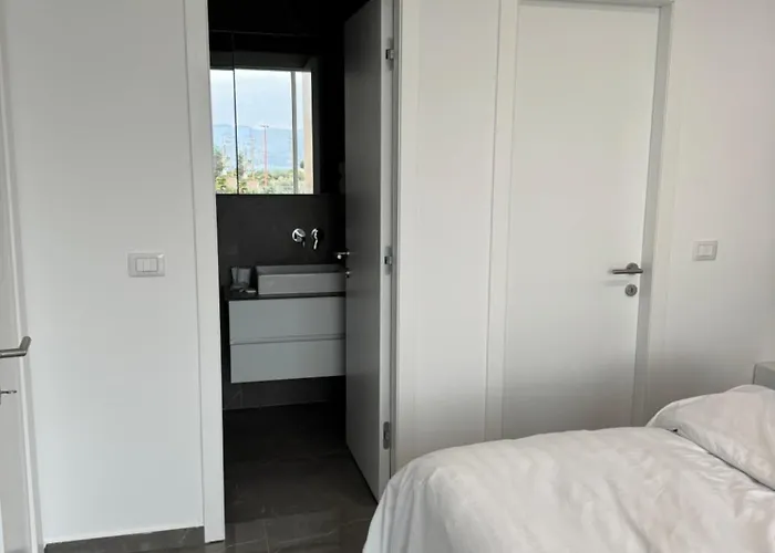 Bl Newly Built 30m From Appartement Saranda