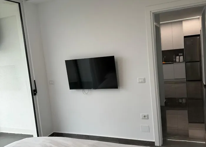 דירה Bl Newly Built 30m From