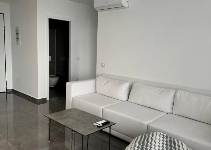 דירה Bl Newly Built 30m From סרנדה